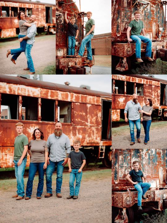 family session photographed by Lisa Bjornstad